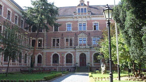Hof des Augustin Gymnasiums 