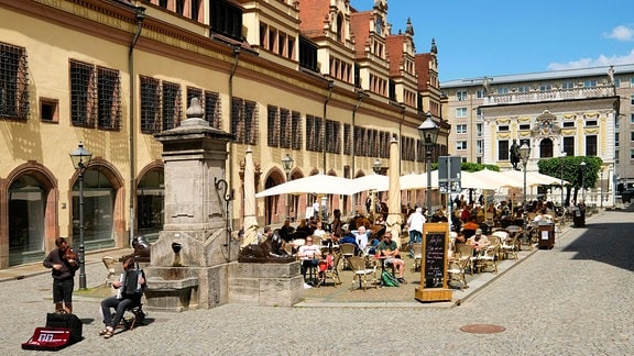 Alte Börse und Altes Rathaus am Naschmarkt