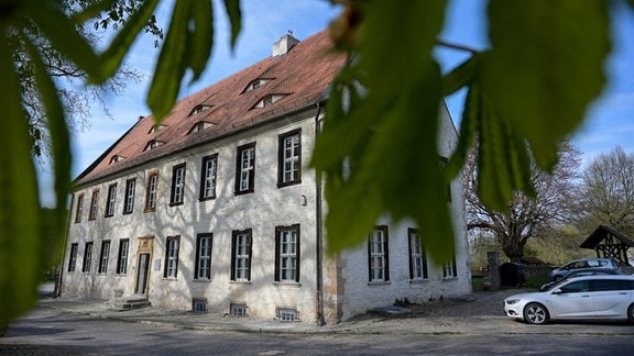 Außenansicht des denkmalgeschützen Schloss Oberwiederstedt. 