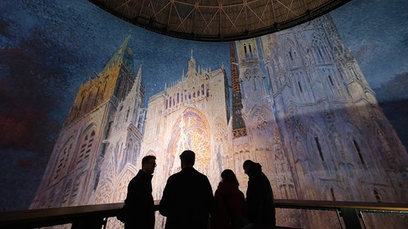 Blick auf das Rundbild «Die Kathedrale von Monet» im Asisi-Panometer.
