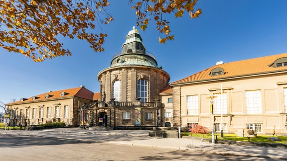 Das Gebäude des Max-Pechstein-Museums im Sonnenlicht