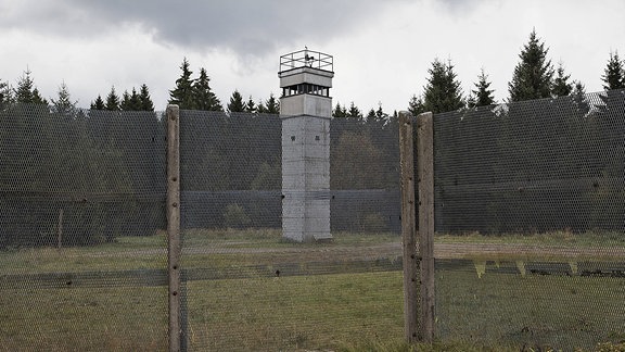 Grenzbeobachtungsturm BT-11 im Grenzmuseum in Sorge am Harzer Grenzweg an der ehemaligen innerdeutschen Grenze