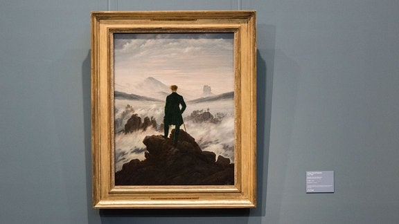 Das Gemälde «Der Wanderer über dem Nebelmeer» von Caspar David Friedrich hängt in der Kunsthalle. Zu seinem 250. Geburtstag widmet die Hamburger Kunsthalle dem deutschen Maler Caspar David Friedrich (1774-1840) eine große Retrospektive. Zu sehen sind mehr als 50 Gemälde und rund 90 Zeichnungen aus dem In- und Ausland. 