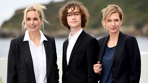 Nina Hoss, Ilja Monti und Ina Weisse beim Photocall zu «Das Vorspiel» auf dem 67. Internationalen Filmfestival San Sebastian, 2019.