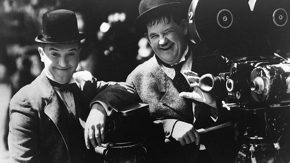 Stan Laurel und Oliver Hardy als Dick und Doof, 1939