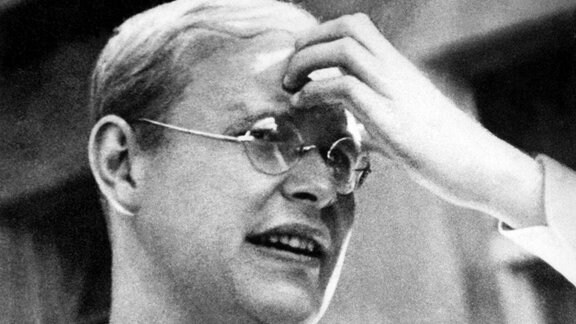 Der NS-Widerstandskämpfer und Pazifist Dietrich Bonhoeffer 