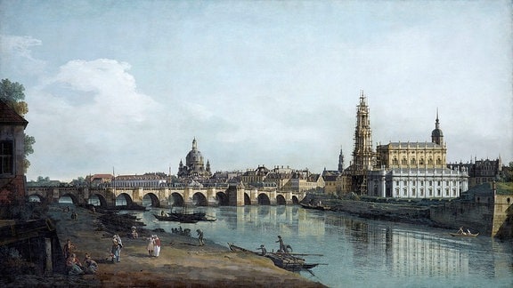 Dresden vom rechten Elbufer unterhalb der Augustusbrücke.