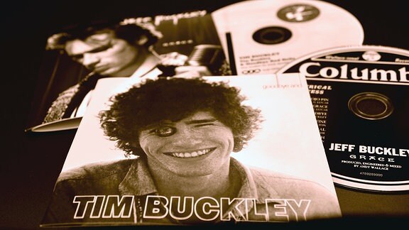 Cover der Alben Grace von Jeff Buckley und das gleichnamige Album seines bekannten Künstlervaters Tim Buckley.