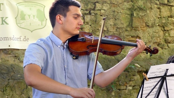 Violinist Tobias Schöne