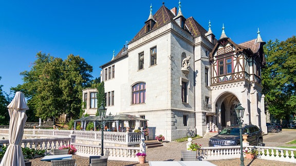 Lindenbeinsche Villa in Quedlinburg bei Sonnenschein und blauem Himmel