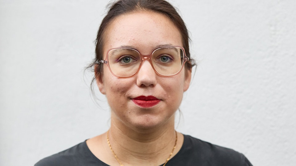 Ronya Othmann 5 Gründe, die Leipziger Autorin kennenzulernen MDR.DE