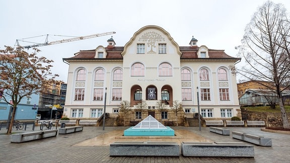 Außenansicht des Gebäudes des Phyletischen Museums in Jena.