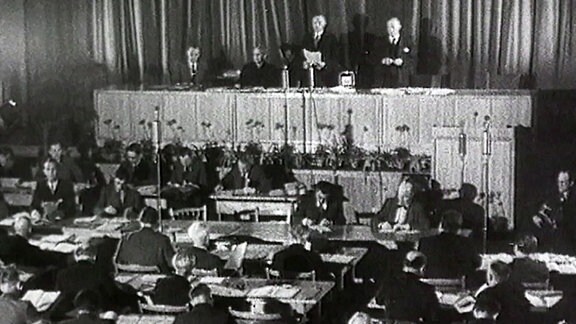Verabschiedung des Grundgesetzes durch den Parlamentarischen Rat, 1949