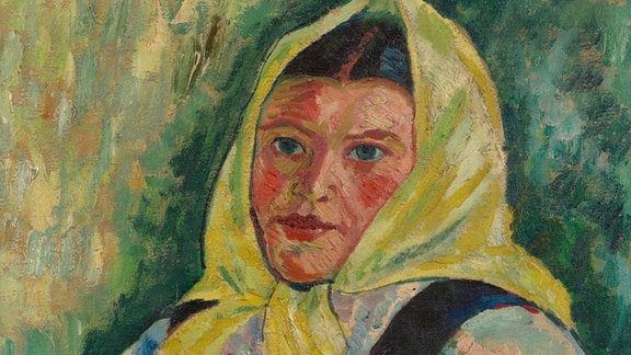  Zu sehen ist ein expressionistisches Gemälde von Max Pechstein: eine Bäuerin mit einem gelben Tuch über dem Kopf