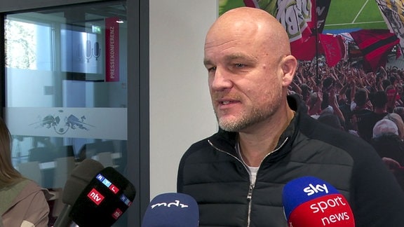Rouven Schröder, Sportlicher Direktor RBL, mit der ersten Reaktion auf die Auslosung