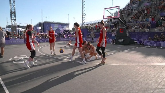 Das Ende eines 3x3 Wettkampfs bei Olympia.