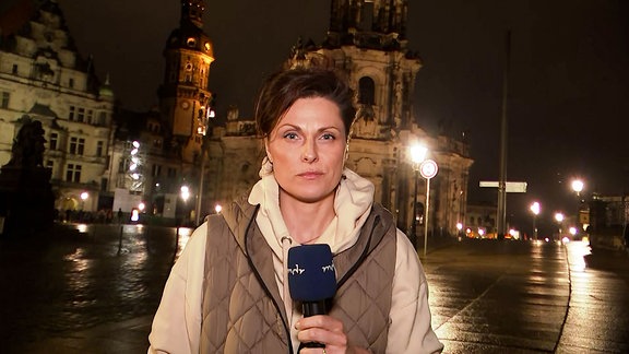 Eine Reporterin in Dresden