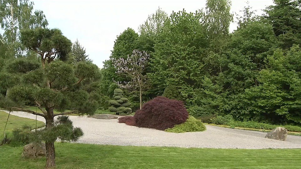 Ein HimalayaGarten bei Regensburg MDR.DE