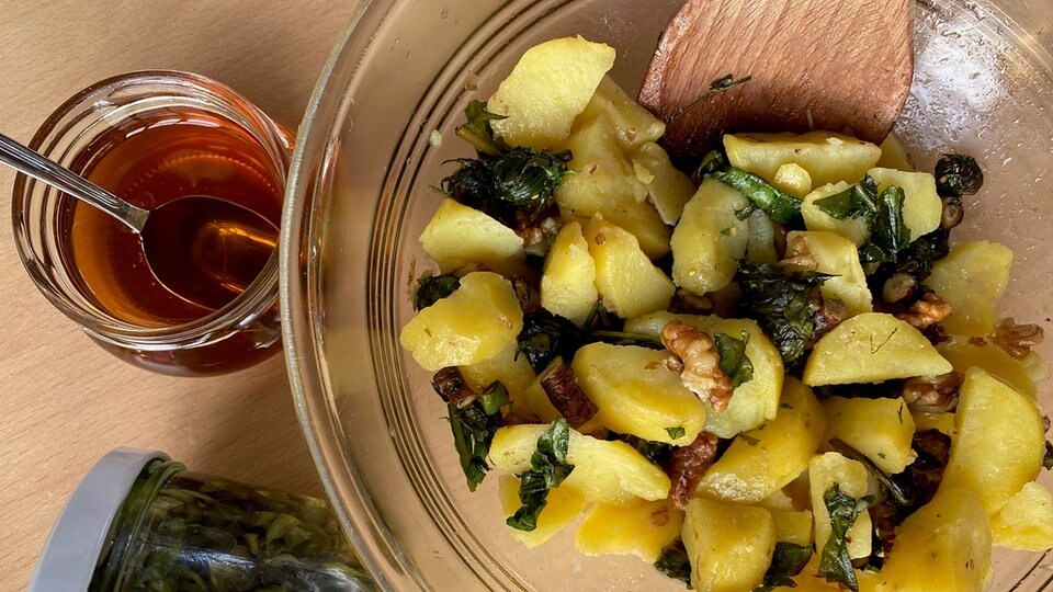 Rezept Kartoffelsalat mit Löwenzahn MDR.DE