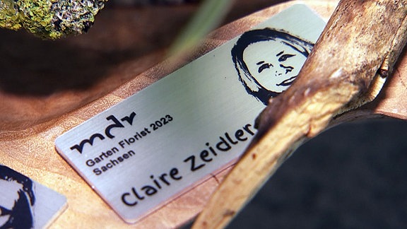 MDR Gartenflorist: Siegerin Claire Zeidler - Plakette