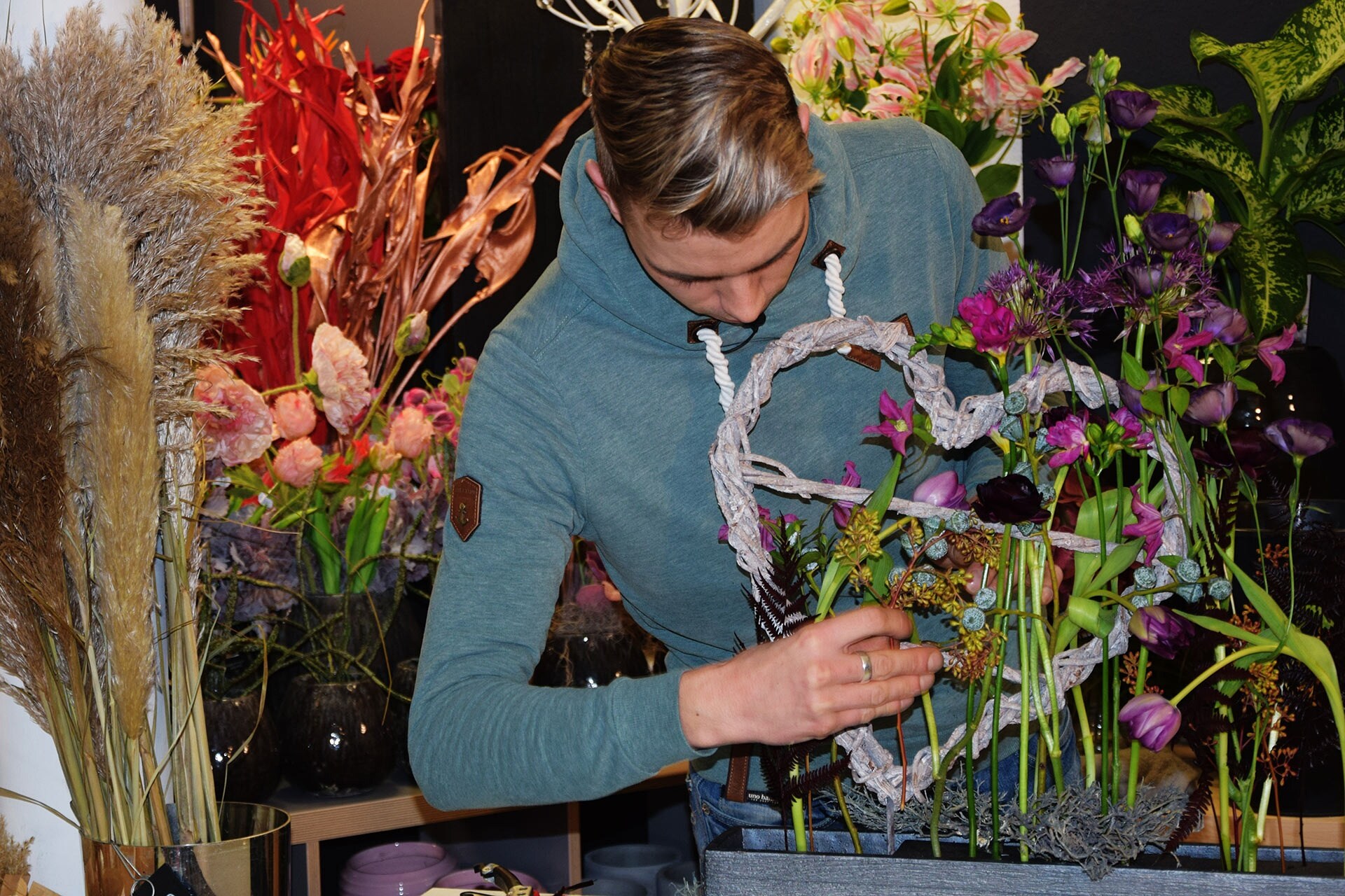 Aufgabe 1 Das kommt von Herzen Liebeserklärung in Blumen