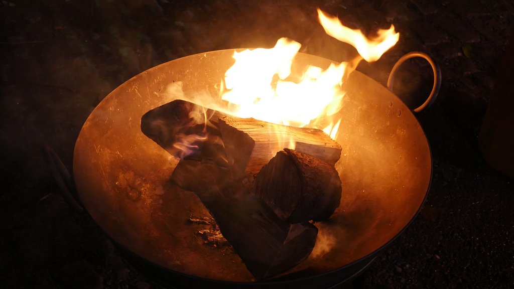 Feuerschale Fackel Und Co Offene Flammen Im Garten Mdr De