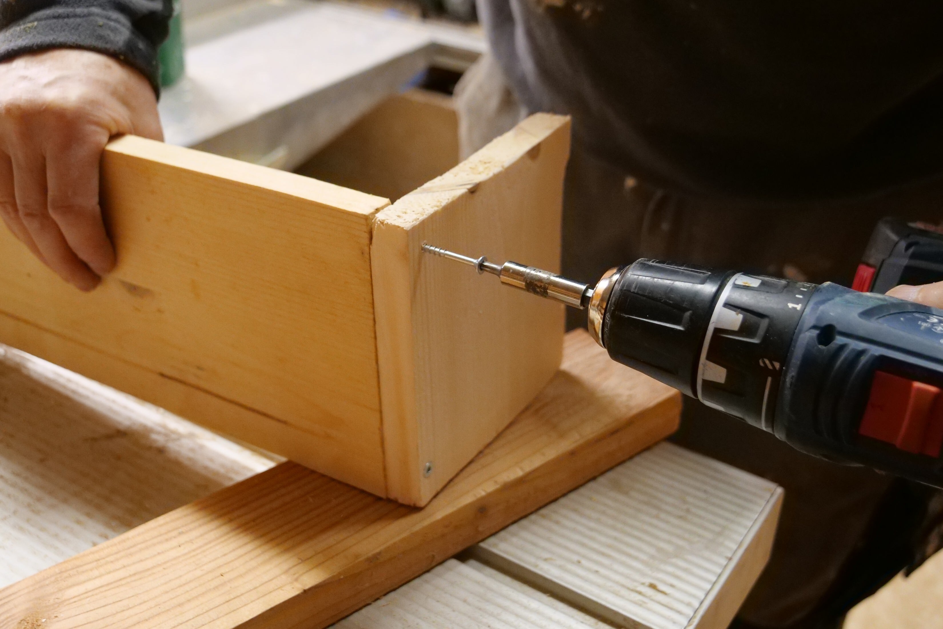 Schritt für SchrittAnleitung Blumenkasten selber bauen MDR.DE