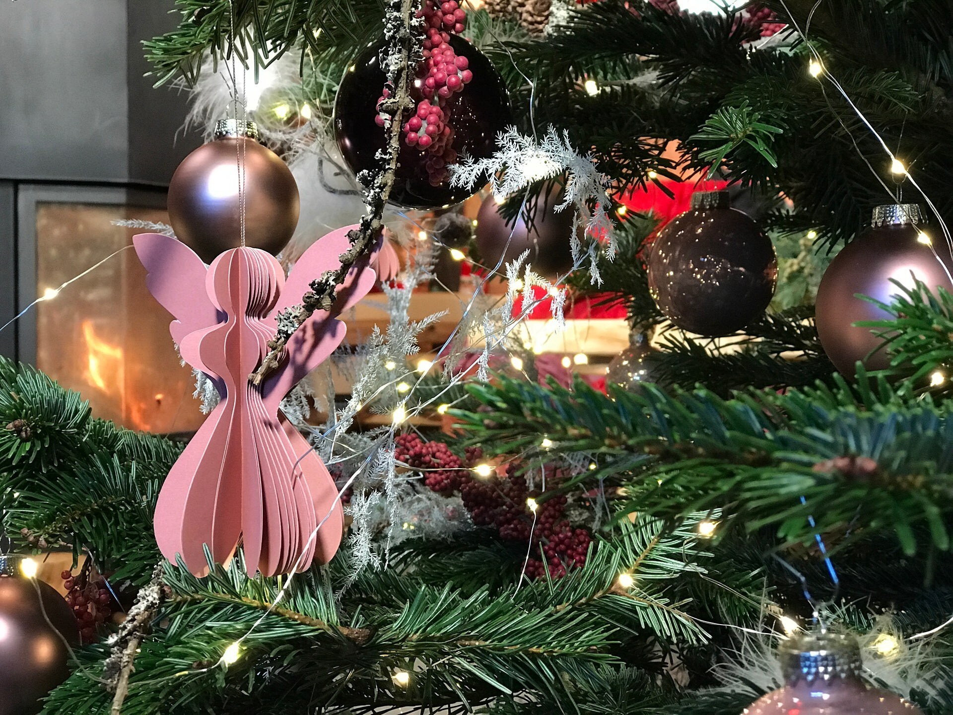 Weihnachtsbäume mal anders schmücken MDR.DE