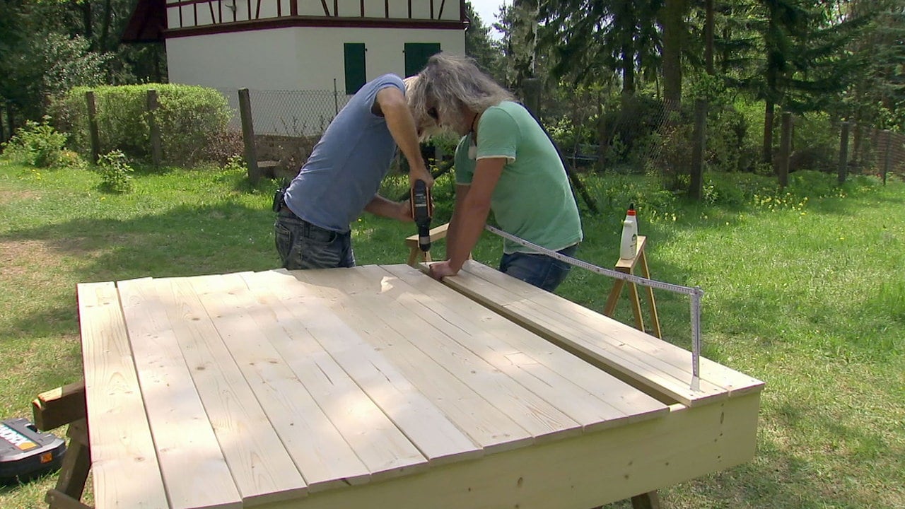 Anleitung Sandkasten Mit Abdeckung Und Sitzbank Bauen Mdr De