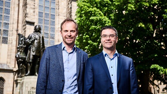 Michael Maul und Bernhard Schrammek vor der Thomaskirche