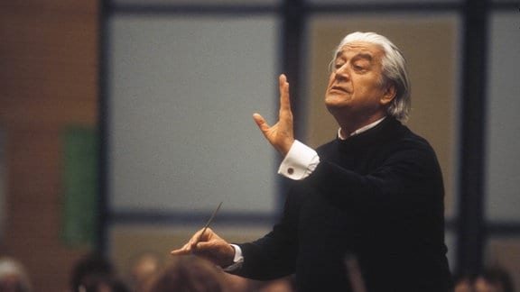 Sergiu Celibidache 1912 - 1996, Dirigent 1979 - 1996 Generalmusikdirektor der Münchner Philharmoniker, In München eröffnete er 1985 den neuen Konzertsaal der Philharmonie am Gasteig