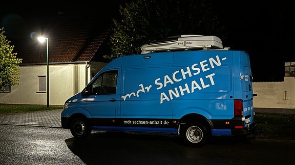 Ein Übertragungswagen von MDR SACHSEN-ANHALT in Libbesdorf (Osternienburger Land)