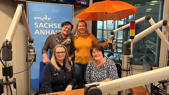 "Freistunde" mit Michaela Onesseit mit drei Landfrauen-Kolleginnen im Radiostudio von MDR SACHSEN-ANHALT.
