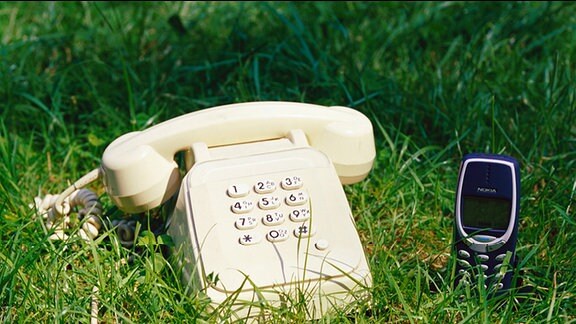 Telefon im Radiogarten