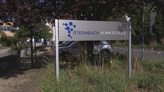 Schild von der Sternbach-Klinik Schleiz