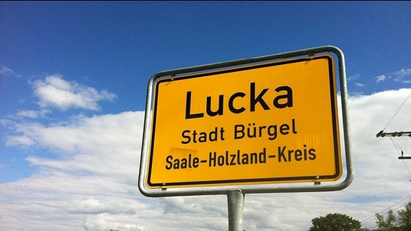 Ortseingangsschild Lucka -Stadt Bürgel - im Saale-Holzland-Kreis