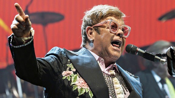 Elton John singt in Royal Arena in Kopenhagen am 18. Mai 2019
