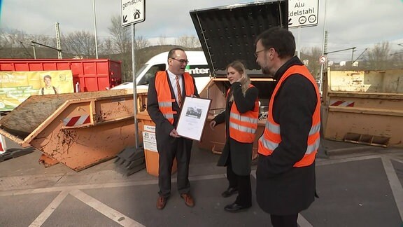 Der Recyclinghof Jena gewinnt Preis für "Grünen Wertstoffhof"
