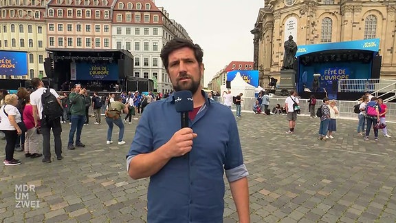 MDR Reporter Tobias Bader in Dresden