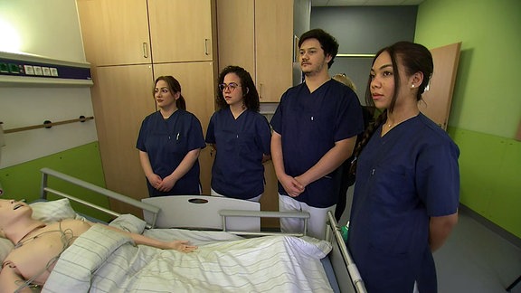 Vier Pflegekräfte aus Brasilien am Herzzentrum in Dresden