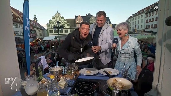 Kochen mit Robin Pietsch, live auf dem Zwiebelmarkt in Weimar