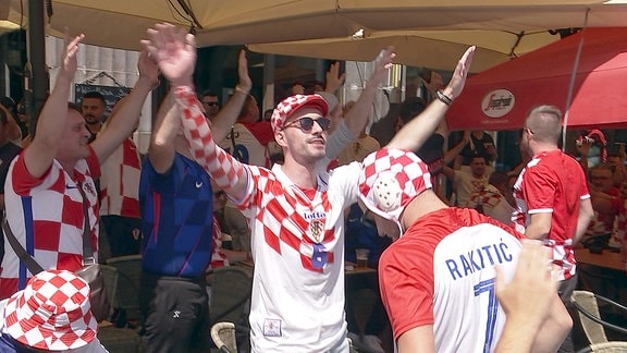 Kroatische Fans in der Innenstadt