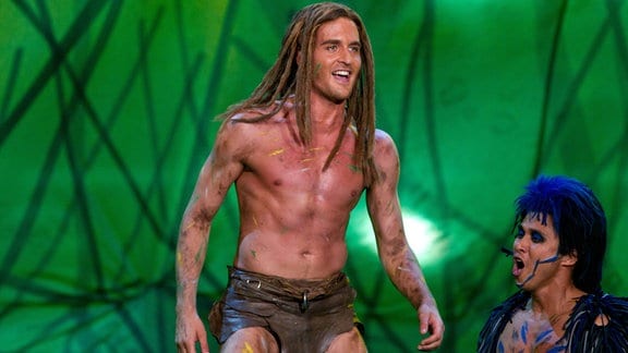 Tarzan Darsteller Alexander Klaws auf der Bühne