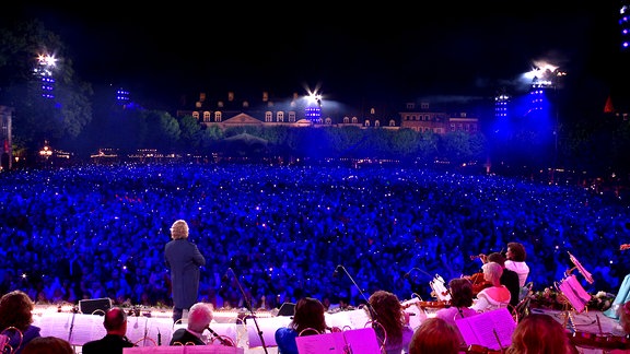 André Rieu - Das Grosse Open-Air-Konzert 2024 - Can't help falling in love