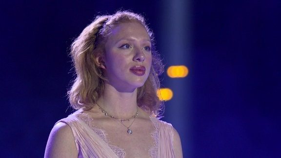 Anna Ermakova auf der Bühne bei den Schlagerchampions