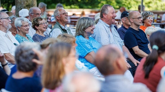 Begeistertes Publikum beim Konzert in Lichtenwalde