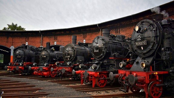 Alte Dampflokomotiven im Chemnitzer Eisenbahnmuseum