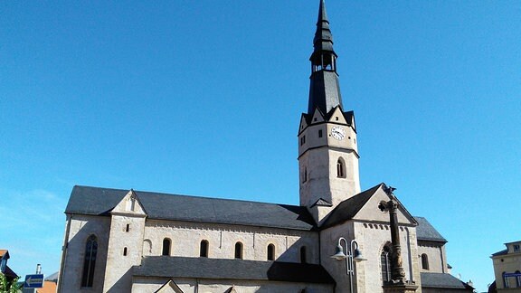 Außenansicht der Ulrichskirche in Sangerhausen