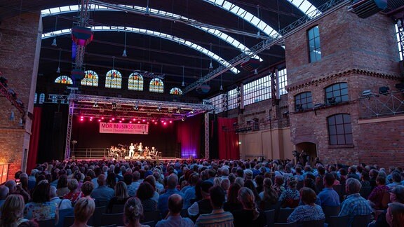 MDR-Musiksommer-Konzert in Freyburg mit Stefanie Heinzmann