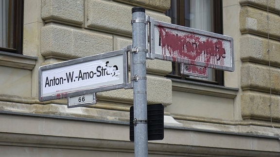 Straßenschild Anton-W.-Amo Straße